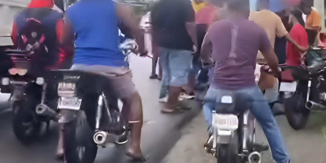 Enfrentamiento con otro hombre.