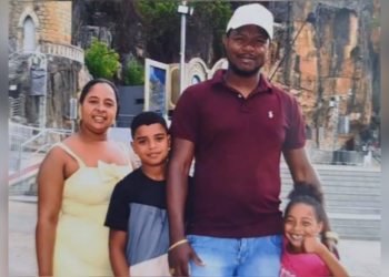 4 de una misma familia.