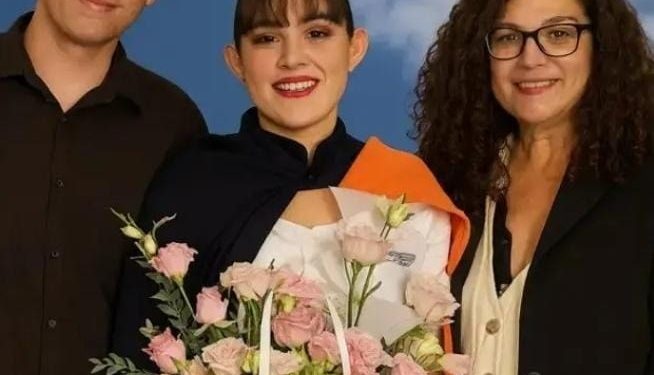 Paloma González Silva y sus dos hijos, Ian Emilio y Megan Montiel González.