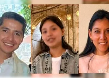 Víctor Manuel M., Anayeli H. y su hija