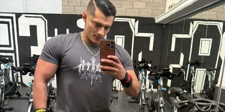 Mario el instructor de un gimnasio