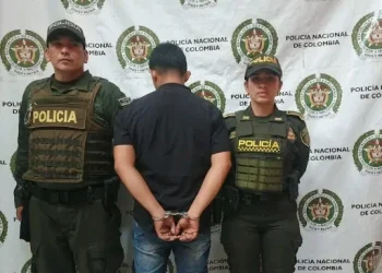 Un hombre a una mujer