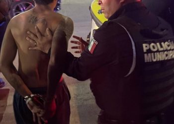 Una mujer en su propia vivienda