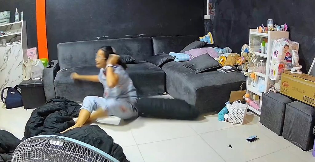 Mujer revela videos de cámaras de seguridad y cuenta los siete años que marcaron su vida
